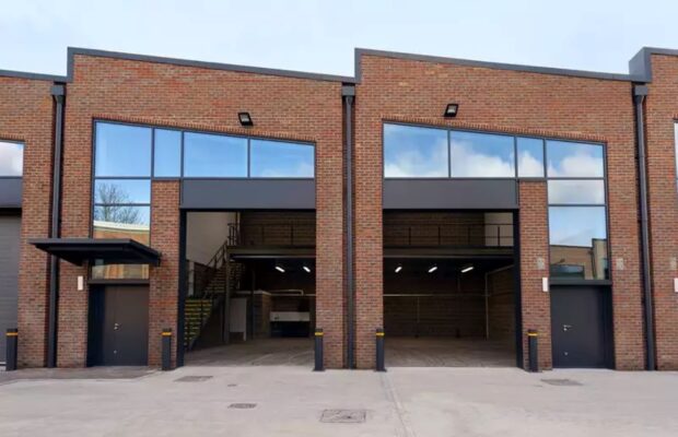 Grand Drive London SW20