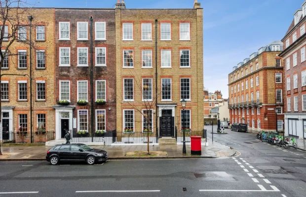 Bedford Row London WC1R