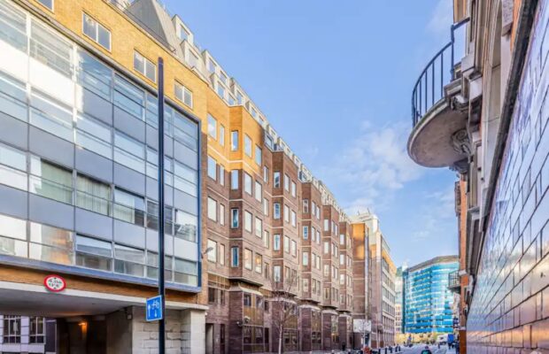 Jewry Street London EC3N