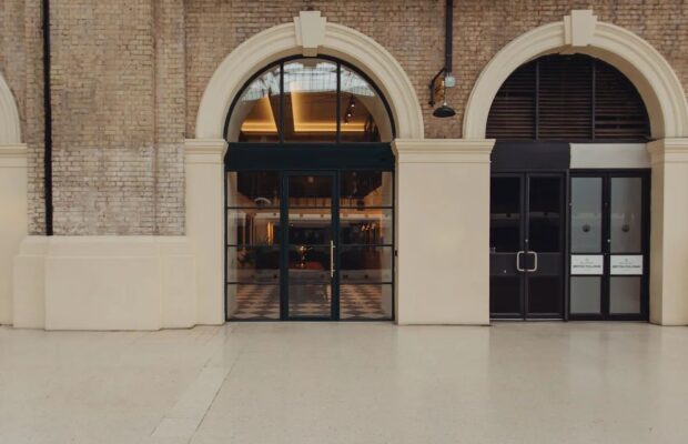 Victoria Mainline Station London SW1V