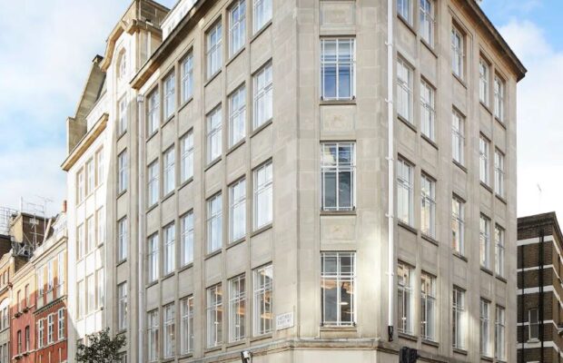 Eastcastle Street London W1W