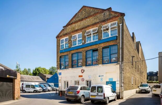 Lavender Hill London SW11