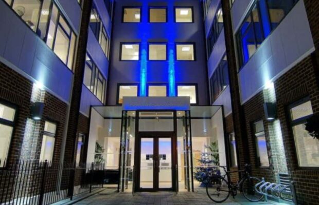 Victoria Avenue London EC2M
