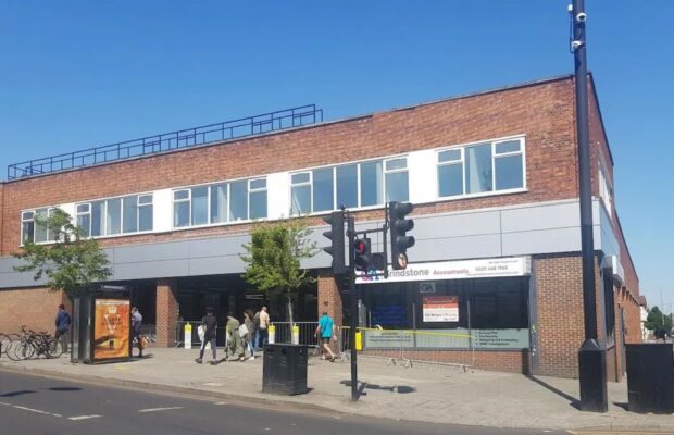 High Street North London E6