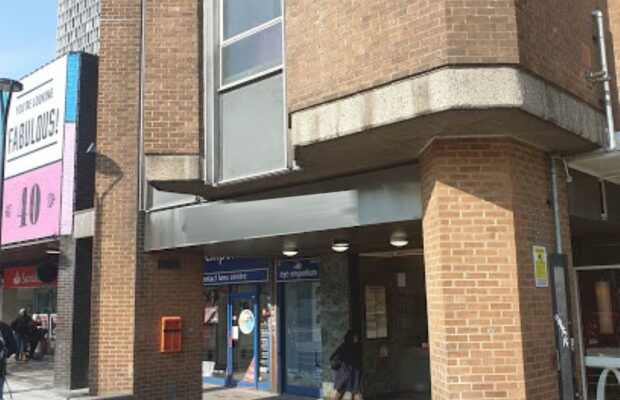 Broadway London E15