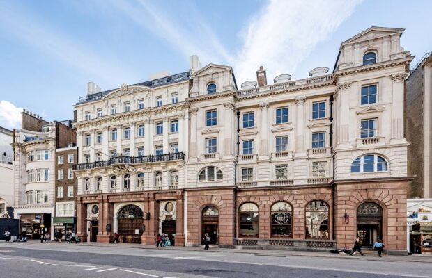 Strand London WC2R